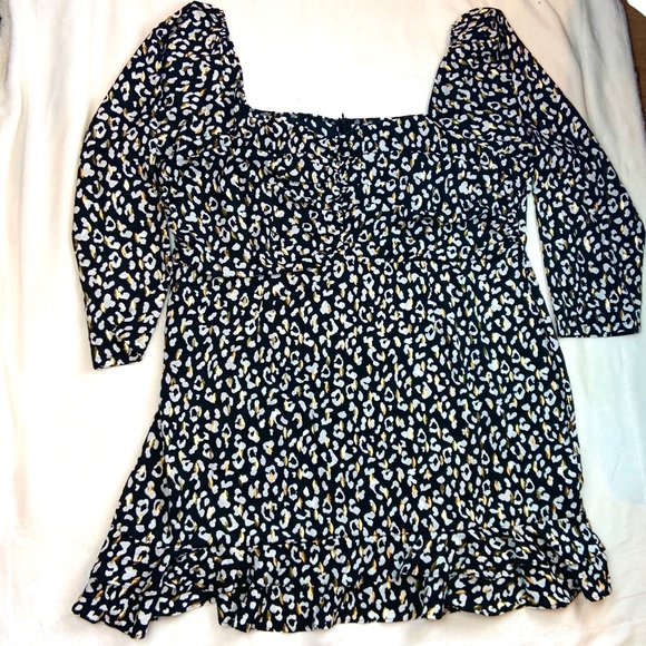 Boohoo Plus Dresses & Skirts - Boho sz 24 leopard print dress. Cute very cute